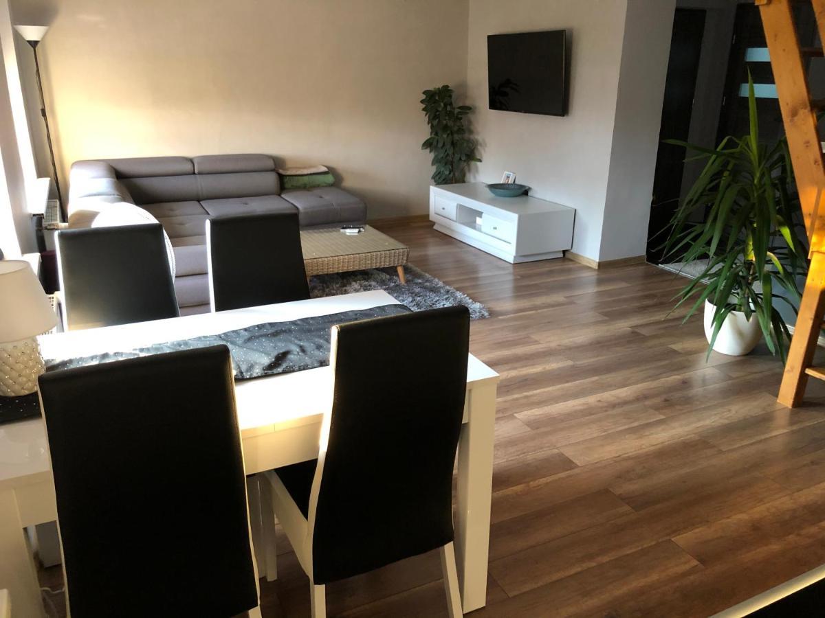 Apartament Moniuszki Kędzierzyn-Koźle Екстериор снимка